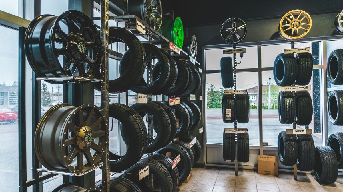 Salle de montre d'OK Pneus André Ouellet